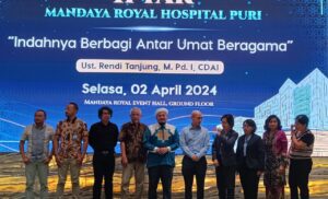 ecd0fede-d923-452e-ab38-1ceeac7a4614-300x182 Mandaya Royal Hospital Puri: Menyinari Ramadhan Dengan Kegiatan Sosial Indahnya Berbagi Antar Umat Beragama