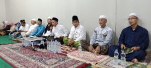 IMG-20240526-WA0004-300x135 Khotmil Qur'an Walimatul Sa'far & Santunan Anak Yatim Dhuafa Serta Menunaikan Ibadah Haji