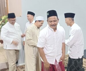 IMG_20240512_105920-300x249 Doa dan Dzikir Akbar Sekaligus Halal Bi Halal Keluarga Besar warga RW 05 Kelurahan Gaga.