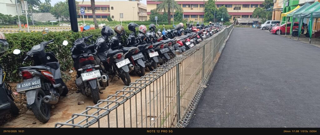 IMG-20251029-WA0016-1024x433 PT. ARK Pengelola Kawasan Pusat Bisnis CBD Ciledug Sediakan Lokasi Parkir Yang Aman Bagi Pengguna Bus Transjakarta