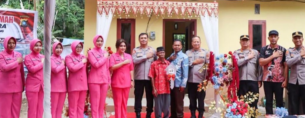Kapolda Babel Serahkan Kunci Program Bedah Rumah Hari Bhayangkara 2026