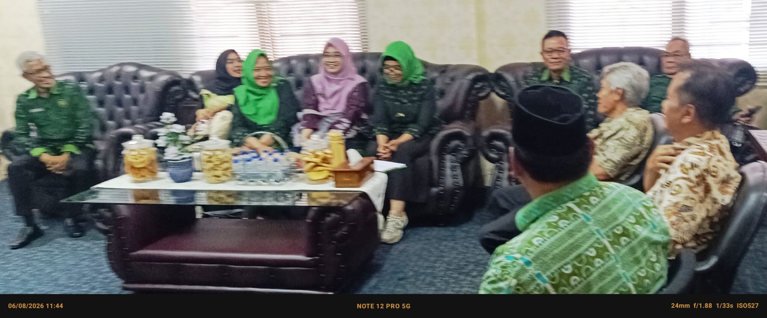 Kondisi Kantor Kecamatan Ciledug, Dinilai FKTS Siap Bersaing Kantor Sehat
